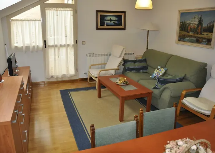 Alameda Del Tormes 아파트 *